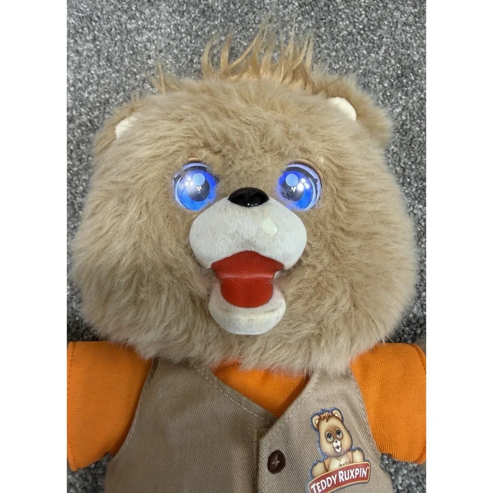 Teddy Ruxpin 2017 Animated Storytelling Bear Bluetooth LCD Eyes Tested/Works